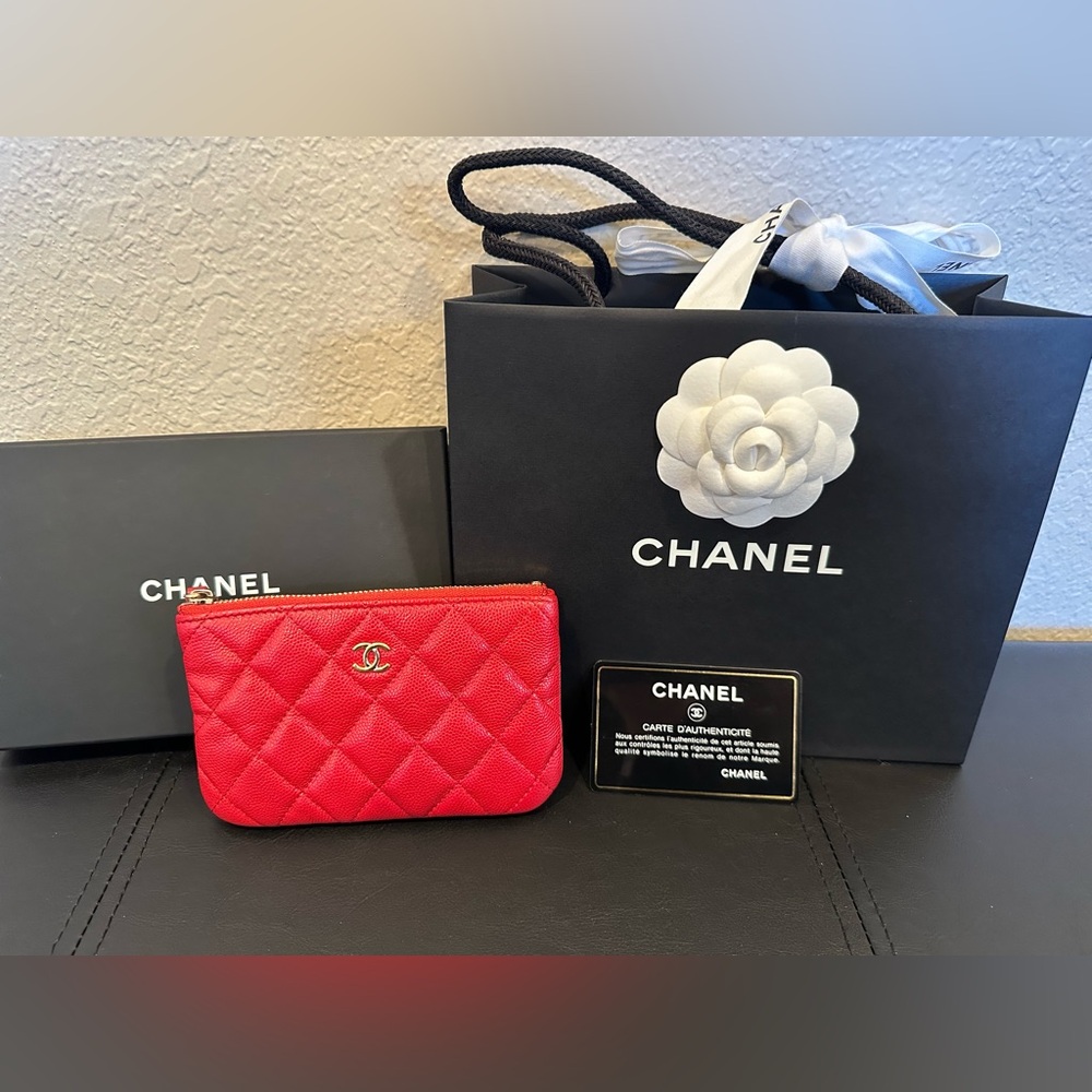 CHANEL Caviar Mini O-case in RED with Gold Hardware